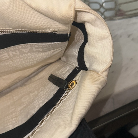 Authentic CHANEL Marshmallow Bag Coco Mark Tote Handbag - Picture 17 of 17